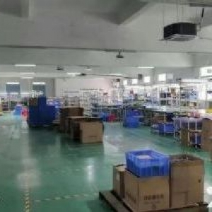 清溪三中四层小独栋厂房出租3800平 现成水电办公室装修