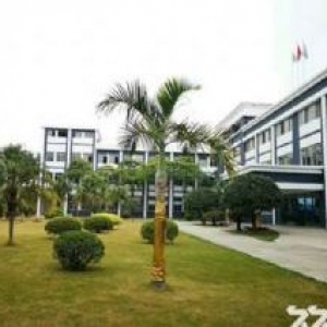 万江汽车总站附近独院标准厂房楼上1700平方出租带消防喷淋