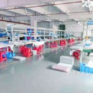 凤岗楼上豪华装修厂房1600平 租17元 拎包入驻 无转让费