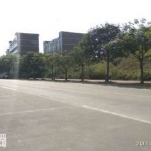 东莞市黄江镇７４００平方米八楼厂房出租 16元/平方米