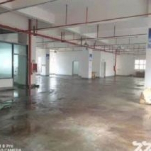 雁田工业园已搬空厂房出租二楼760平方 带办公室水电齐全