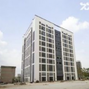 黄江田心村2260平米全新办公厂房业主直租，送地坪漆可分租1000平米