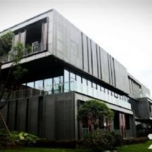 东莞市厚街镇１１０００平方独院厂房出售(国有证件)