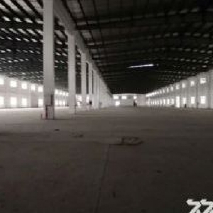 三水大道高速出口两栋各7000平米15元仓库出租