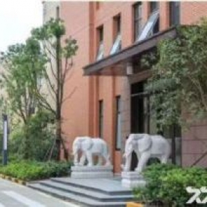 出售市区50年独立产权厂房
