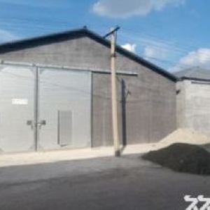 城区3环公滨路绝佳位置700平厂房仓库，上绕城进市区十分方便