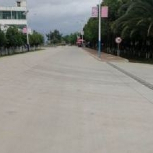 嵩明杨林嘉丽泽老车架厂附近厂房出租1000平有5吨行车一部