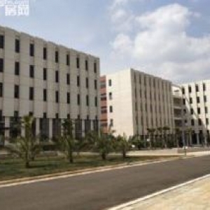 毗邻机场 物流方便 有卸货平台 适合生产加工 手续齐全不拆迁