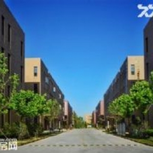 出售绕城高速入口标准厂房！二层独栋！50年产权！！！