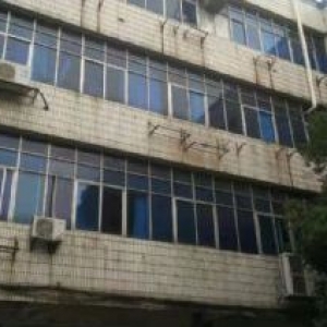 3号地铁口优质厂房招租