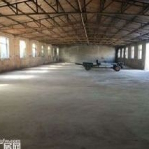 于洪工业园附近厂房4500平砖混结构，举架7.5米，宽24米，门高5.8米宽4.