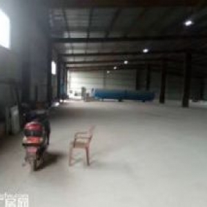 大东朱尔屯有厂房1000平，30亩空地出租