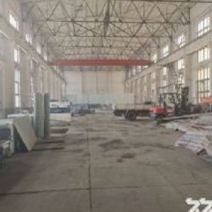 苏家屯金宝台附近厂房2000平，办公400平出租，占地7亩，厂房砖混结构，举架9