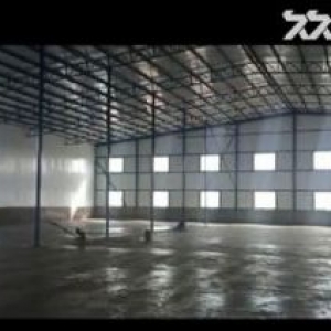 洪造化厂房1800平出租，200平办公动力电100千瓦，举架7m。可安五吨吊车