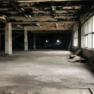 于洪区8000平厂房地理位置好。。。。。。