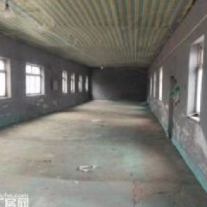 于洪区北四环1000平。