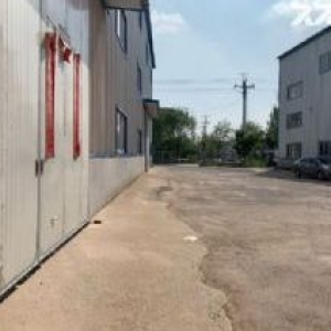铁西开发区工业大学附近厂房2800平出租一层高8.2米二层4.5米，动力电100