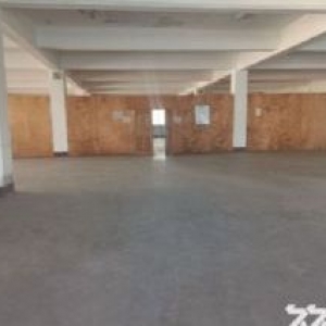 铁西区七号地铁口附近厂房700平出租，第二层，厂房砖混结构，举架3.5米，有动力