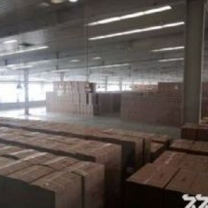 沈北钢架厂房14500平米的有3栋，可分租，举架5.8米，有供暖，也可做库房