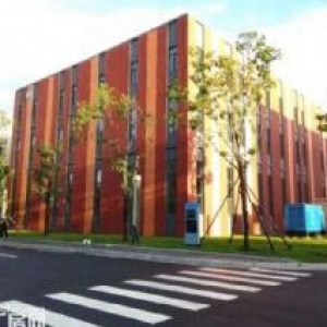 低价出售铁西宝马工厂旁560−2000平全新厂房