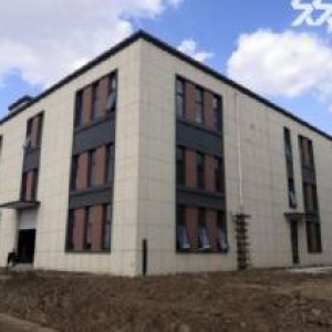 低价出售沈北医科大学对面600−10000平全新厂房