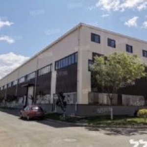 出售铁西开发区框架厂房1200−2400平现房