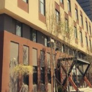 租售四号线地铁口长白朗勤产业园厂房300−3000平 手续齐全 交通便利