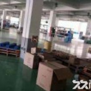 海沧区中沧工业园每层5760共5层出租