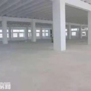 草滩六路平厂房带办公位置好租金低！1层1800平2层1800平