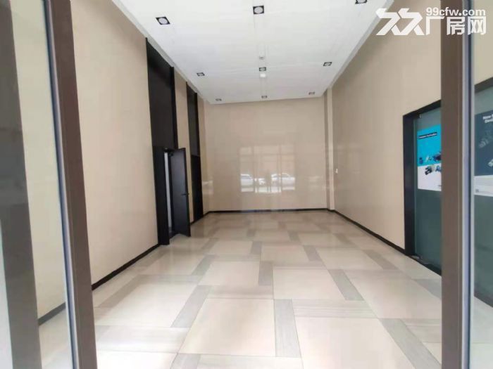 一手业主低价直租，1600平标准厂房，户型板正，双货梯，可环评开发票-图2