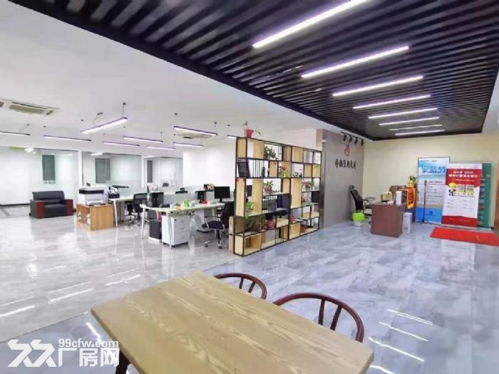 沪松公路1648号丨一楼310平仓储丨二楼438平精装修带家具-图1