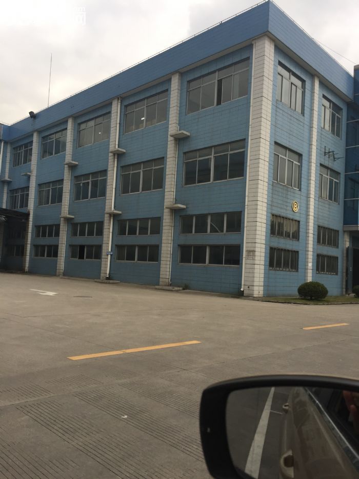 赵巷工业区崧煌路旁5750平方厂房仓库出租，一楼1900平方，二楼3850平方-图4