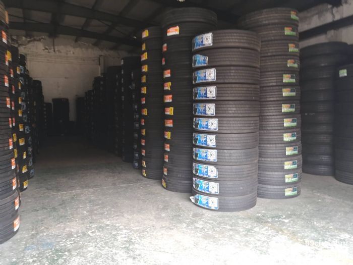 华新原房东700平方可分租200平方单层标准厂房、交通方便-图2