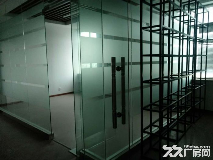 仅需0.65原房东直租无公摊地铁周边配精装修办公室主干道边上-图8