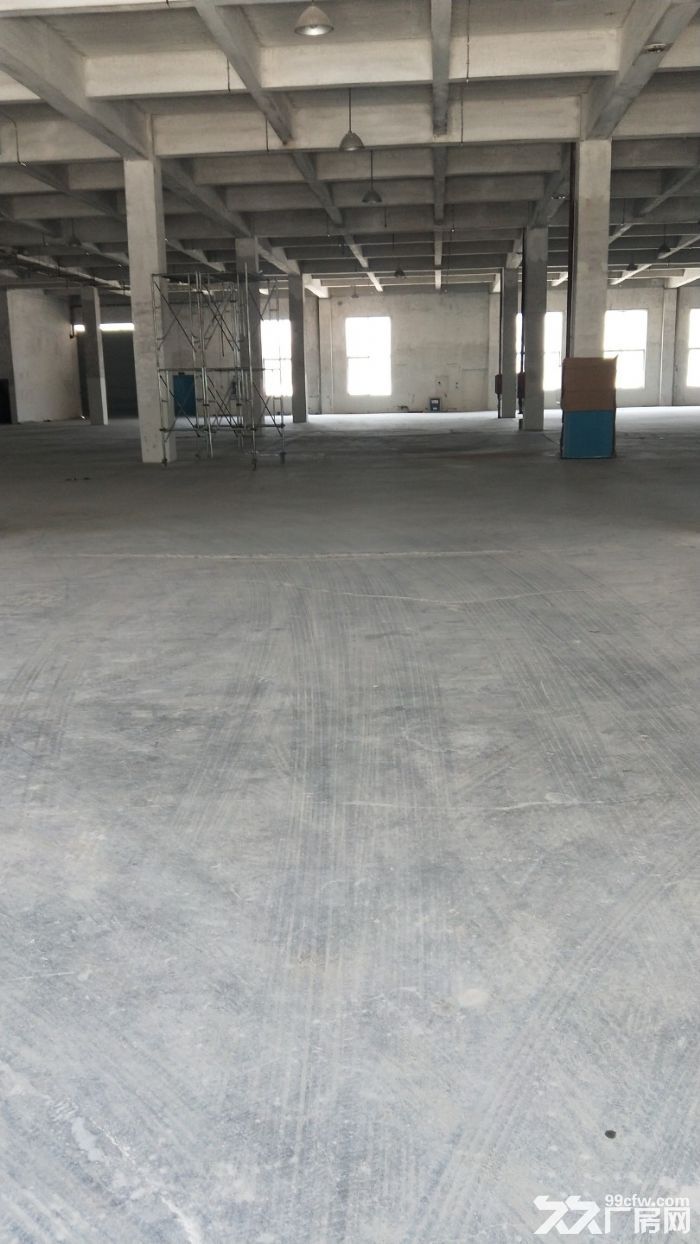 吴江平望开发区6100平米，层高5米，配有货梯-图1