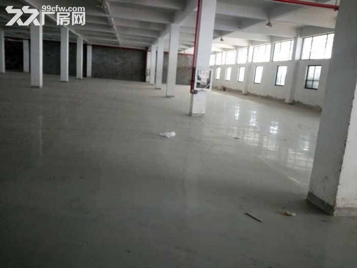 开发区4400平厂房出租，可分租1300平，环氧地面 可分租-图1