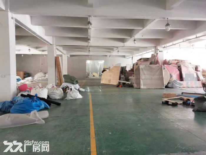 g园区管理有房产证3吨货梯带装修办公。新水坑一楼厂房-图1