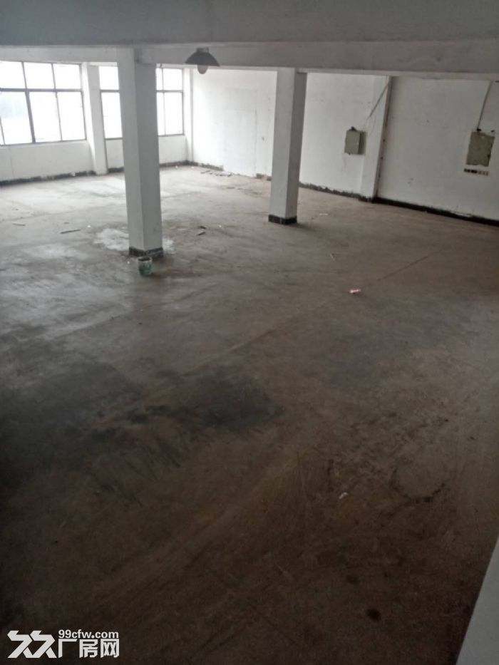 长安太平路边500平一楼厂房出租，半挂进出，场地超大-图2