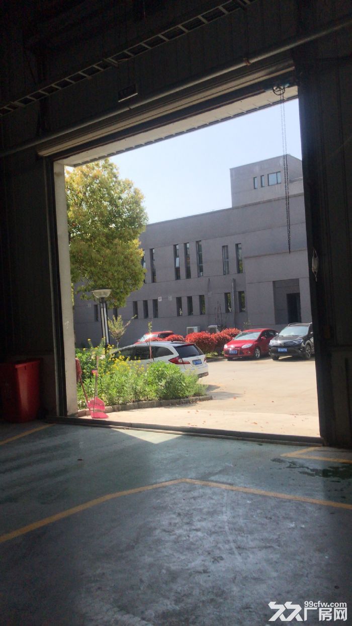 新吴区梅村4032平厂房出租  带两台5t行车-图4