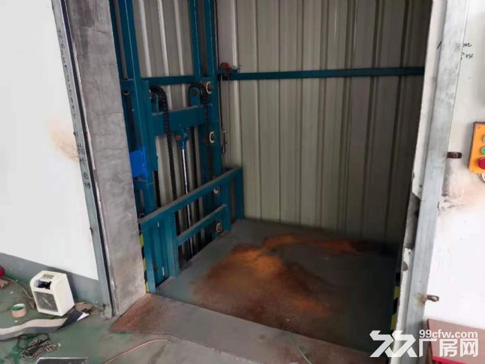 芳桥标准二楼厂房3450平出租  带货梯 价格低-图4