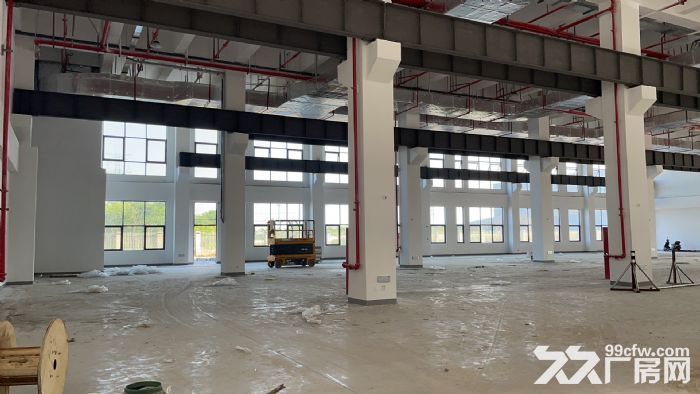 新吴区,硕放一栋6300平厂房出租！可以按层分租!-图2