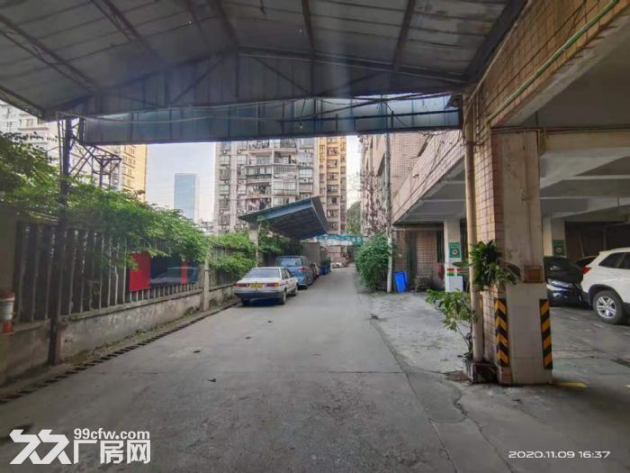 江北红旗河沟黄金位置2400平汽修厂出租，可做其他行业-图1