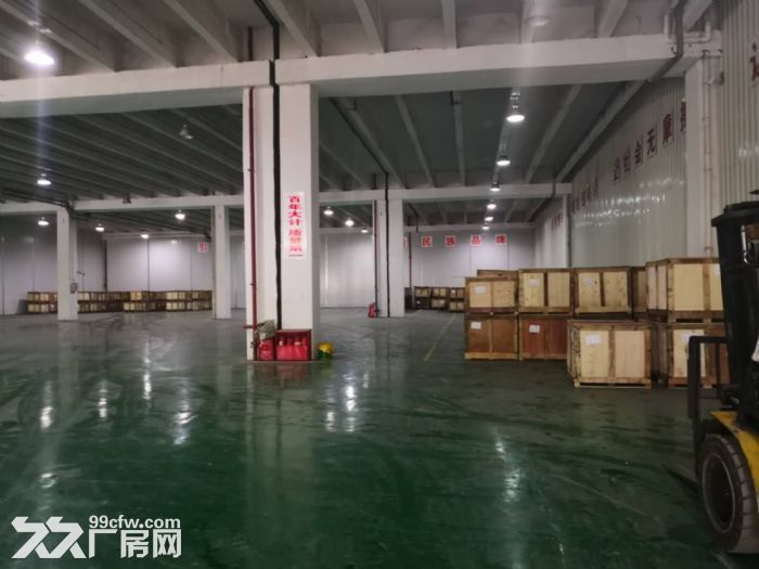 重庆南岸区茶园新区茶园轻轨站附近电子生产生产标准厂房出租中-图4