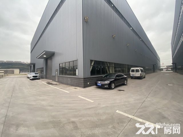 公交枢纽站旁标准厂房-图1