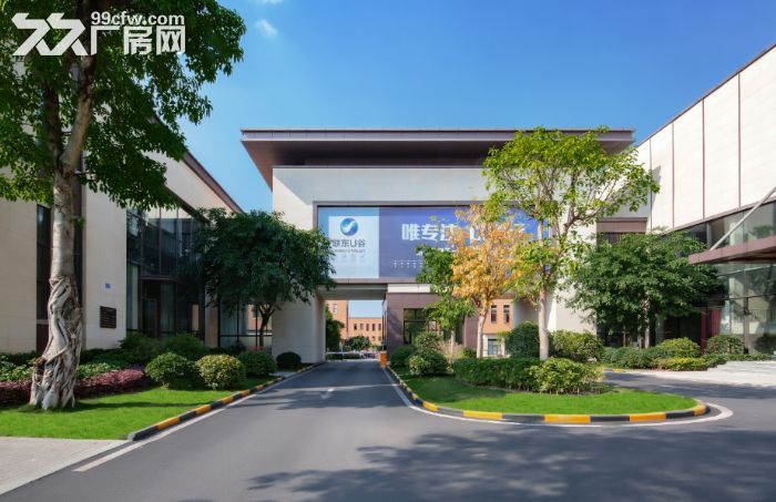 现房现房现房！零公摊，200万拥有双轨道交通厂房-图1