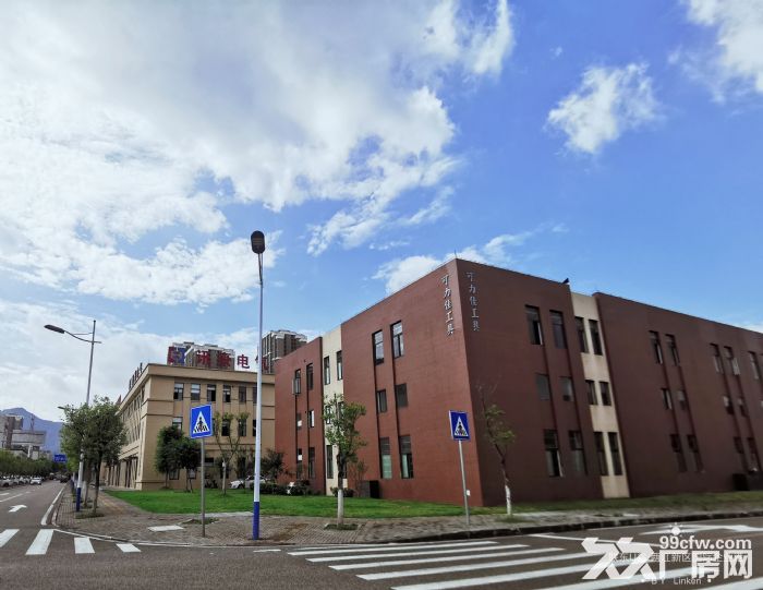 蔡家周边 标准厂房 带产权送车位 1500起-图2