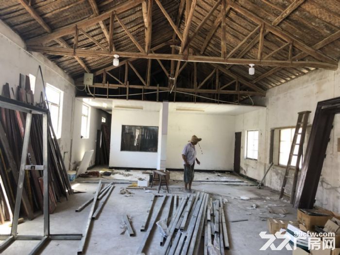 瓶窑凤都工业区 200方起租适合做舞台搭建 钣金 机械 广告 仓储交通方便 环境-图1