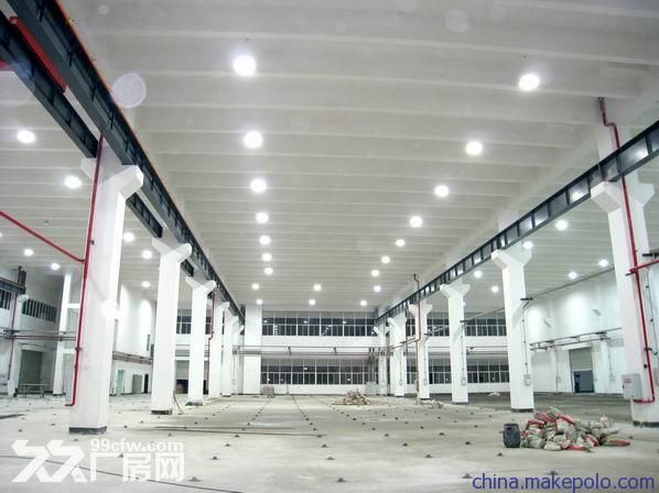 崇贤工业区大马路边2100方单层厂房出租-图1