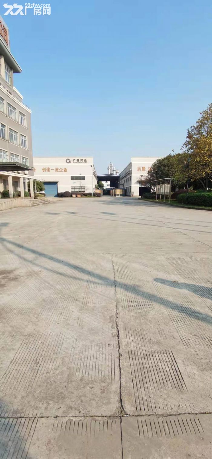 大量一楼厂房出租  层高7米 大车好进  房东直租-图2