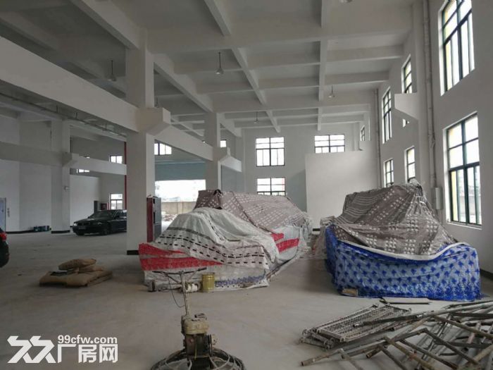 机场高架下1000方一楼层高七米适合五金仓储加工-图2